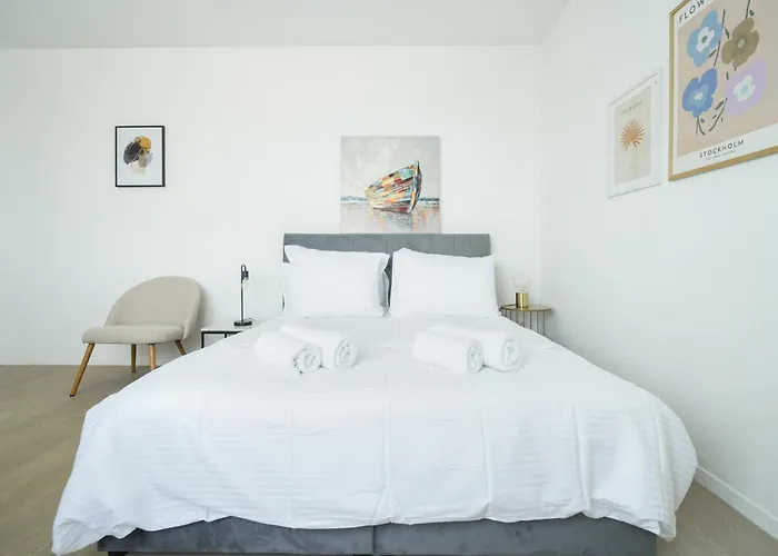 Luminous Living * זאדאר