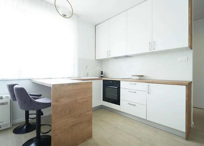 Luminous Living Lägenhet